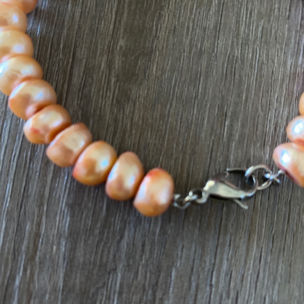 Shell Bracelet - Picture 2 of 4